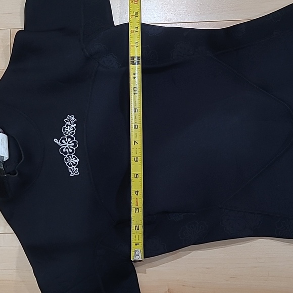 Women's size 12 Bare short wetsuit - Picture 5 of 6